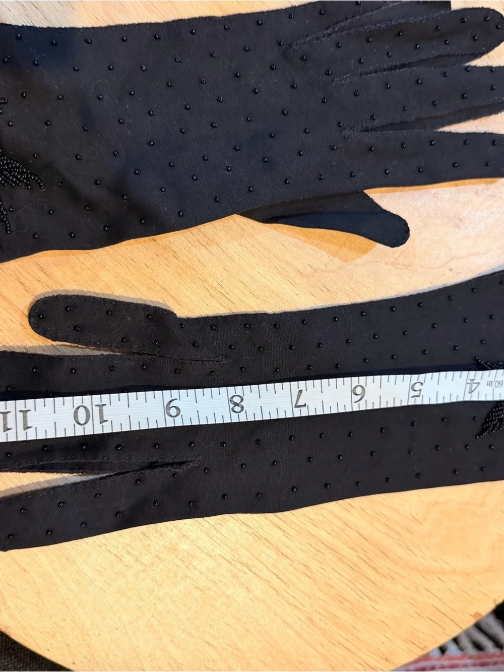 Women’s Beautiful 😍 Black Beaded Women's Evening Gloves in excellent condition